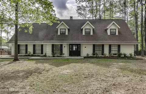 907 Audubon Point Dr, Brandon, MS 39047