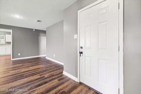 Entry Way - 1211 Scott Ave, Lambert, MS 38643 photo 1 of 4