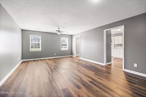 Living - 1211 Scott Ave, Lambert, MS 38643 photo 1 of 3