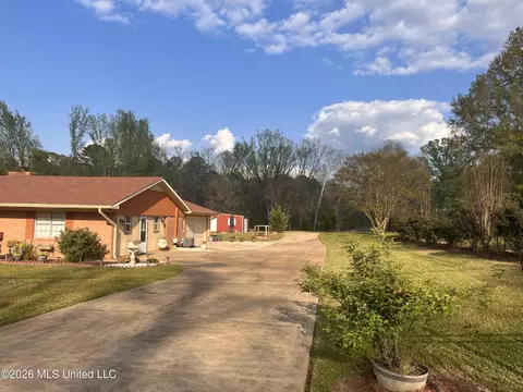 16 Nelson Cir, Jackson, MS 39212 photo 3