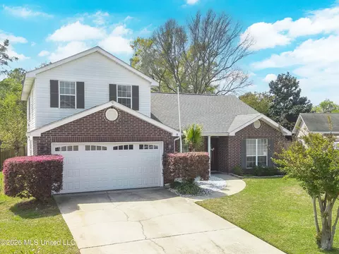 2071 Stone Bridge Dr, Biloxi, MS 39532