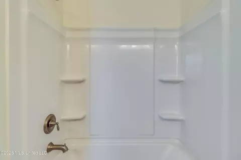 Bath - 3776 River Trace Dr, D'iberville, MS 39540 photo 5 of 6