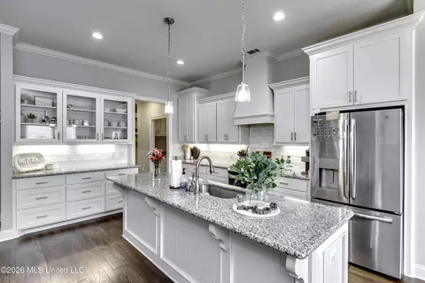 Kitchen - 109 Hampstead Dr, Madison, MS 39110 photo 2 of 4