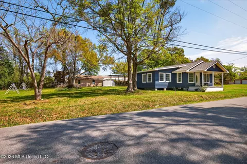 Exterior - 612 N Wright Ave, Long Beach, MS 39560 photo 2 of 9
