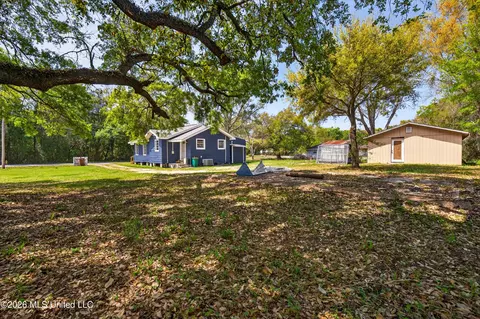 Exterior - 612 N Wright Ave, Long Beach, MS 39560 photo 5 of 9