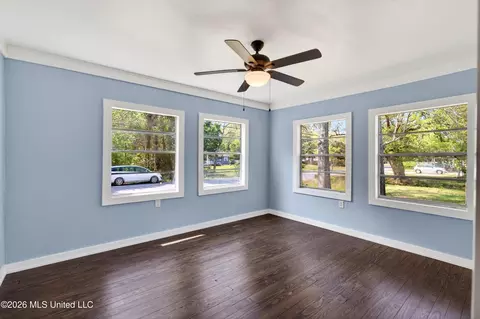 Living - 612 N Wright Ave, Long Beach, MS 39560 photo 5 of 5