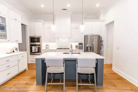 Kitchen - 196 Sweetbriar Cir, Canton, MS 39046 photo 1 of 7