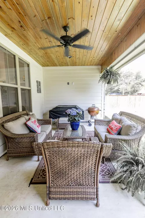 Exterior - 196 Sweetbriar Cir, Canton, MS 39046 photo 6 of 6