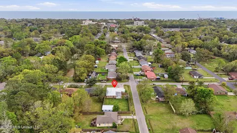 View/Area - 402 Eighth St, Long Beach, MS 39560 photo 4 of 8