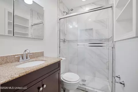 Bath - 402 Eighth St, Long Beach, MS 39560 photo 1 of 2