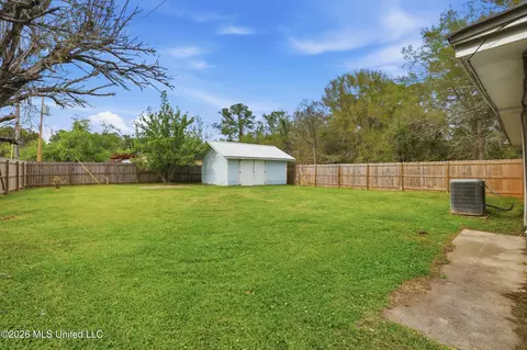Exterior - 402 Eighth St, Long Beach, MS 39560 photo 2 of 7