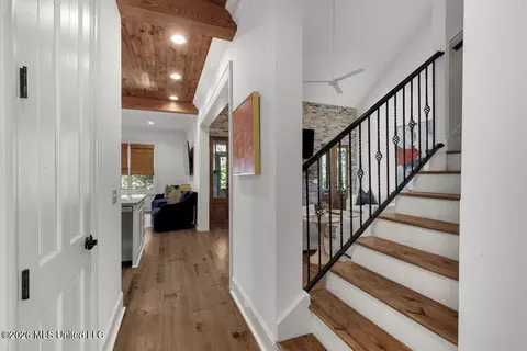 Entry Way - 112 Bristol Ln, Madison, MS 39110 photo 6 of 7