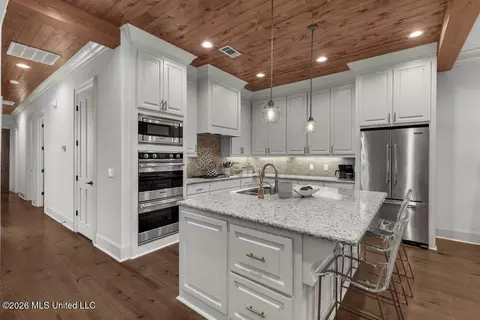 Kitchen - 112 Bristol Ln, Madison, MS 39110 photo 1 of 5