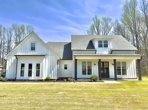 47 Dry Field Cv, Byhalia, MS 38611