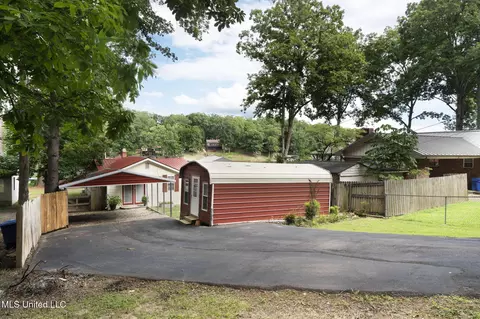 Exterior - 1294 Lakeview Dr, Ashland, MS 38603 photo 3 of 10