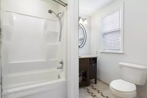 Bath - 1294 Lakeview Dr, Ashland, MS 38603 photo 2 of 2