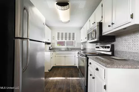 Kitchen - 1294 Lakeview Dr, Ashland, MS 38603 photo 1 of 1
