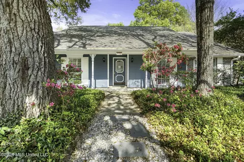 89338 Diamondhead Dr, Diamondhead, MS 39525 photo 2