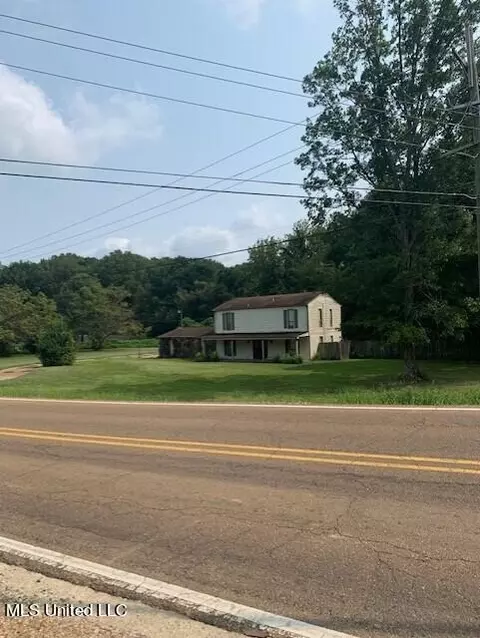3049 Pleasant Hill Rd, Nesbit, MS 38651