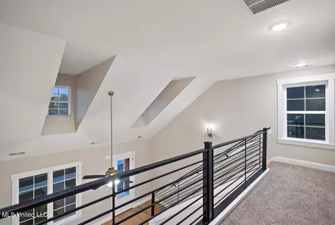Entry Way - 878 Coahoma Ct, Nesbit, MS 38651 photo 3 of 3
