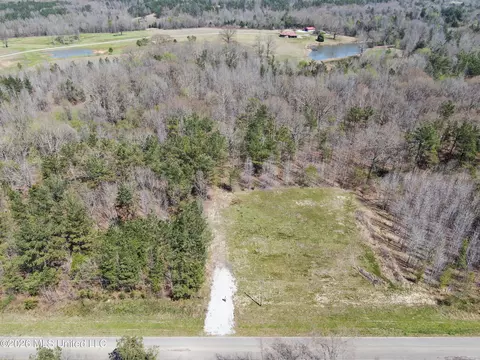 1200 Pottery Rd, Michigan City, MS 38647