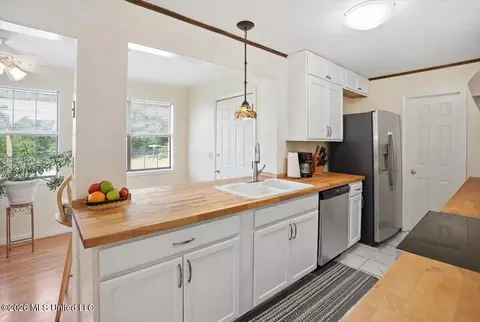 Kitchen - 217 Malone Rd, Carthage, MS 39051 photo 3 of 3