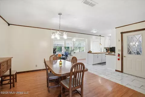 Dining - 217 Malone Rd, Carthage, MS 39051 photo 2 of 4