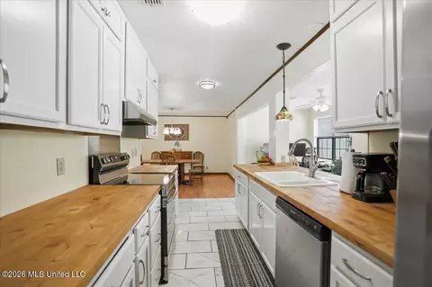 Kitchen - 217 Malone Rd, Carthage, MS 39051 photo 1 of 3