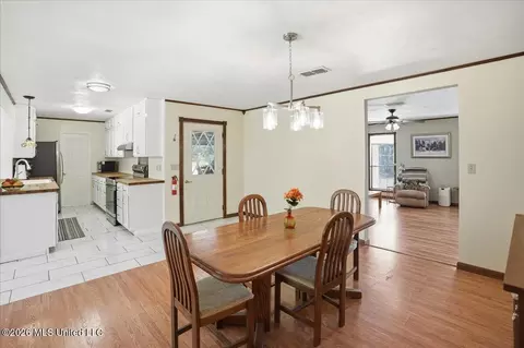 Dining - 217 Malone Rd, Carthage, MS 39051 photo 1 of 4