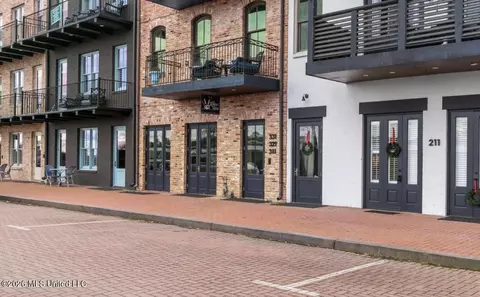 145 Republic St #331, Madison, MS 39110