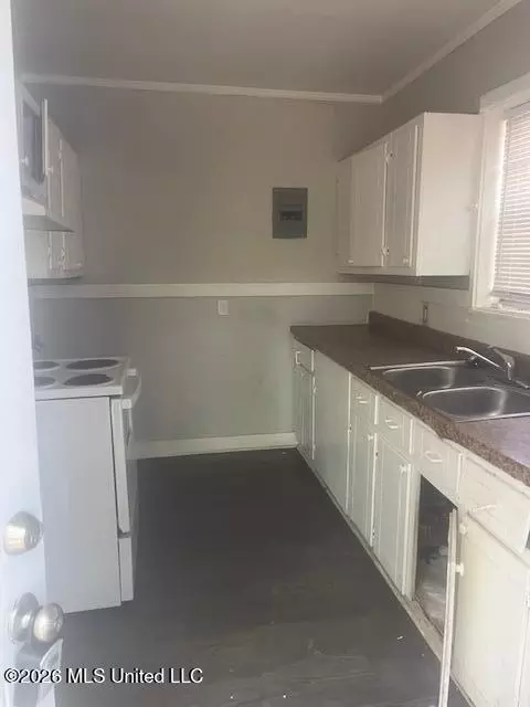 Kitchen - 3704 Hines Ave, Jackson, MS 39212 photo 2 of 2