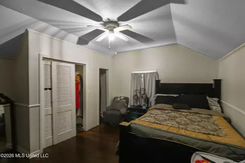 Bedroom - 408 Northside Cir, Jackson, MS 39206 photo 3 of 4