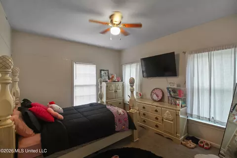 Bedroom - 408 Northside Cir, Jackson, MS 39206 photo 1 of 4