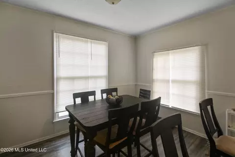 Dining - 408 Northside Cir, Jackson, MS 39206 photo 1 of 1