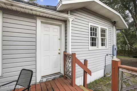 Exterior - 1231 Monroe St, Jackson, MS 39202 photo 4 of 7