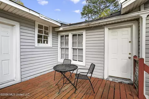 Exterior - 1231 Monroe St, Jackson, MS 39202 photo 5 of 7