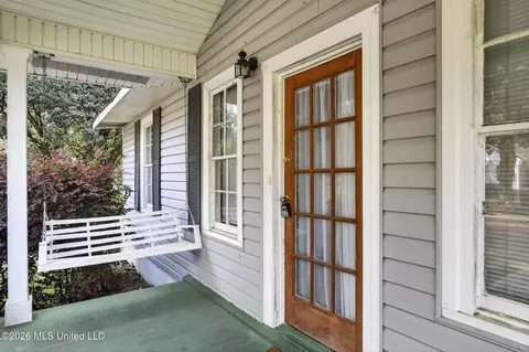 Exterior - 1231 Monroe St, Jackson, MS 39202 photo 3 of 7
