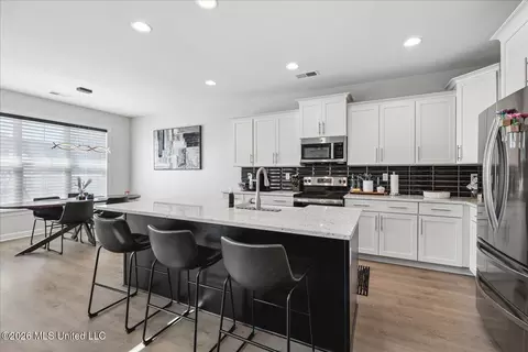 Kitchen - 2955 Layton Dr, Nesbit, MS 38651 photo 1 of 5