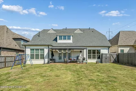 Exterior - 2955 Layton Dr, Nesbit, MS 38651 photo 4 of 7