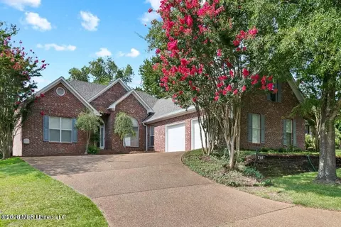 718 Highland Pl, Brandon, MS 39047