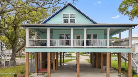 242 W Beach Blvd, Long Beach, MS 39560