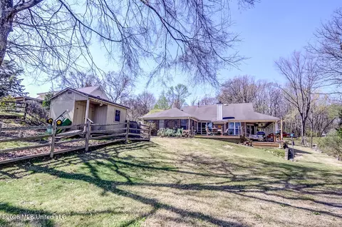 Exterior - 2160 Taryn Ln, Nesbit, MS 38651 photo 7 of 10