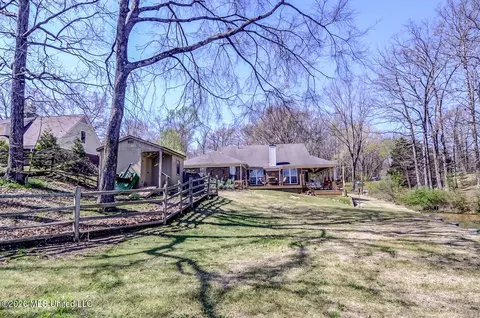 Exterior - 2160 Taryn Ln, Nesbit, MS 38651 photo 6 of 10