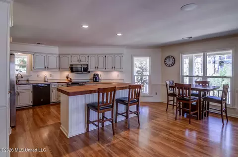 Kitchen - 2160 Taryn Ln, Nesbit, MS 38651 photo 1 of 3