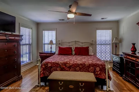 Bedroom - 2160 Taryn Ln, Nesbit, MS 38651 photo 1 of 4