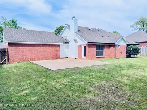 Exterior - 3018 Windwood Cir, Flowood, MS 39232 photo 7 of 8