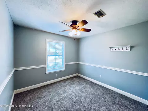 Bedroom - 3018 Windwood Cir, Flowood, MS 39232 photo 3 of 6