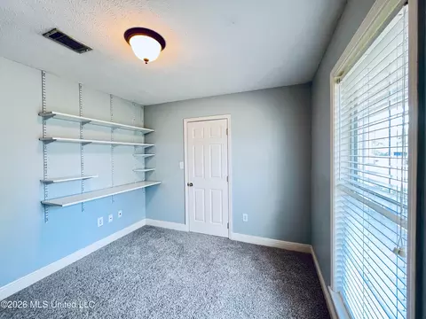 Bedroom - 3018 Windwood Cir, Flowood, MS 39232 photo 6 of 6