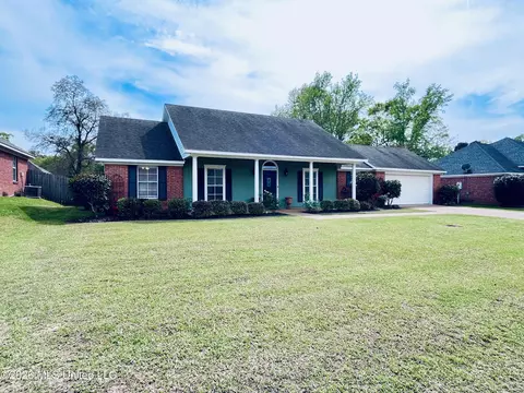 Exterior - 3018 Windwood Cir, Flowood, MS 39232 photo 3 of 8