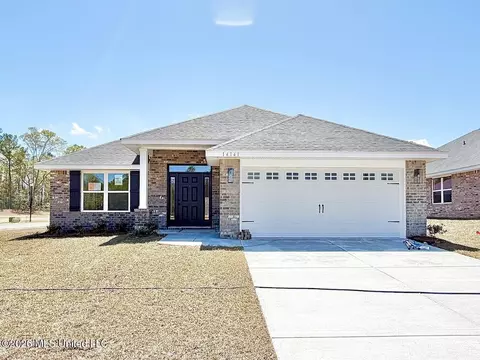 14141 Hartland Dr, Gulfport, MS 39503